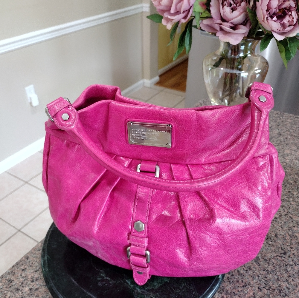 Marc by Marc Jacobs Dr. Q Lil Riz shoulder bag in Pink leather - Picture 13 of 17
